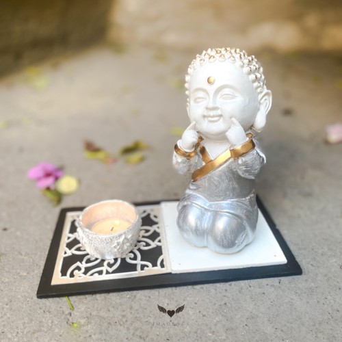 Jardín zen Buda de resina con base de madera.